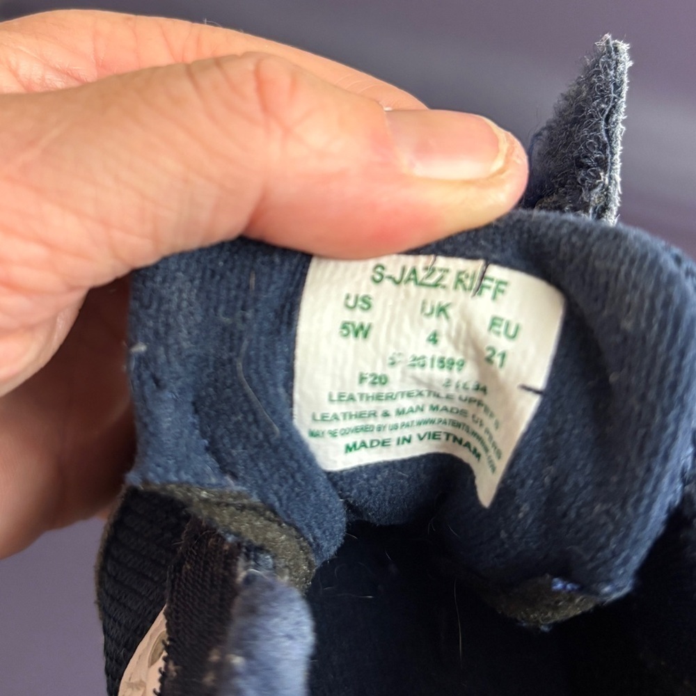 Saucony Toddler 5W Navy&White Sneakers. GUC. Exclt Velcro. 15% off w 2+ Bundle. - Picture 12 of 12